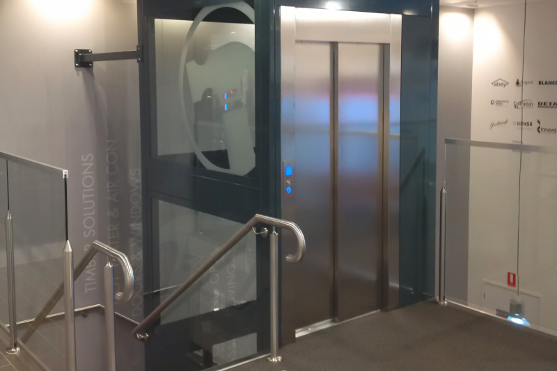 platform lift axis 16